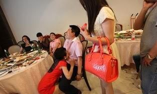 为啥现在流行闹婚(结婚可以不闹婚吗)图1