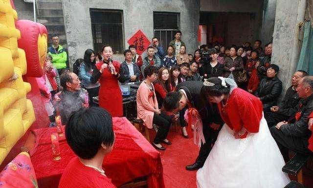 汉中办婚宴哪个酒店好,汉中结婚风俗当天都有哪些红包图4