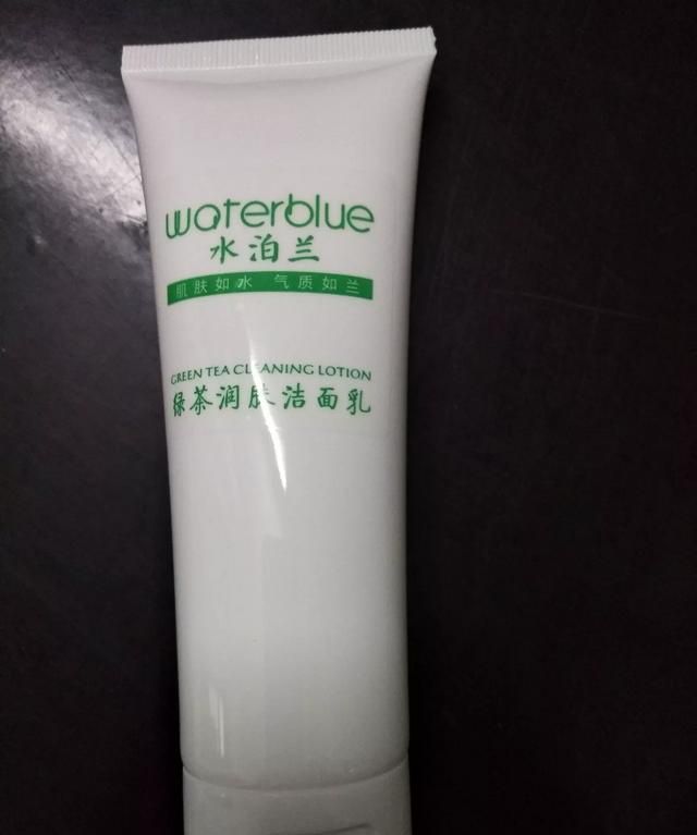 油性皮肤用什么化妆品，油性皮肤适合用什么护肤品比较好图3